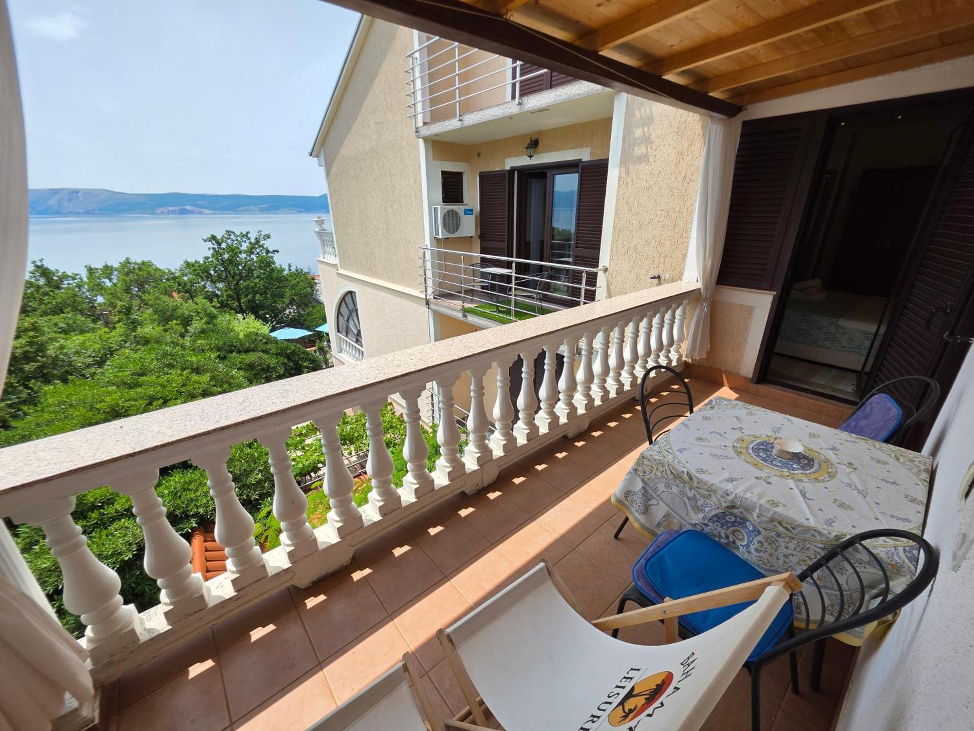 Apartments Villa Vera Novi Vinodolski Exterior foto
